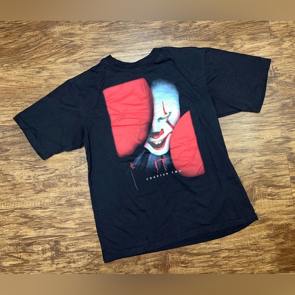 IT Chapter 2 Tee Size XS - Picture 1 of 6